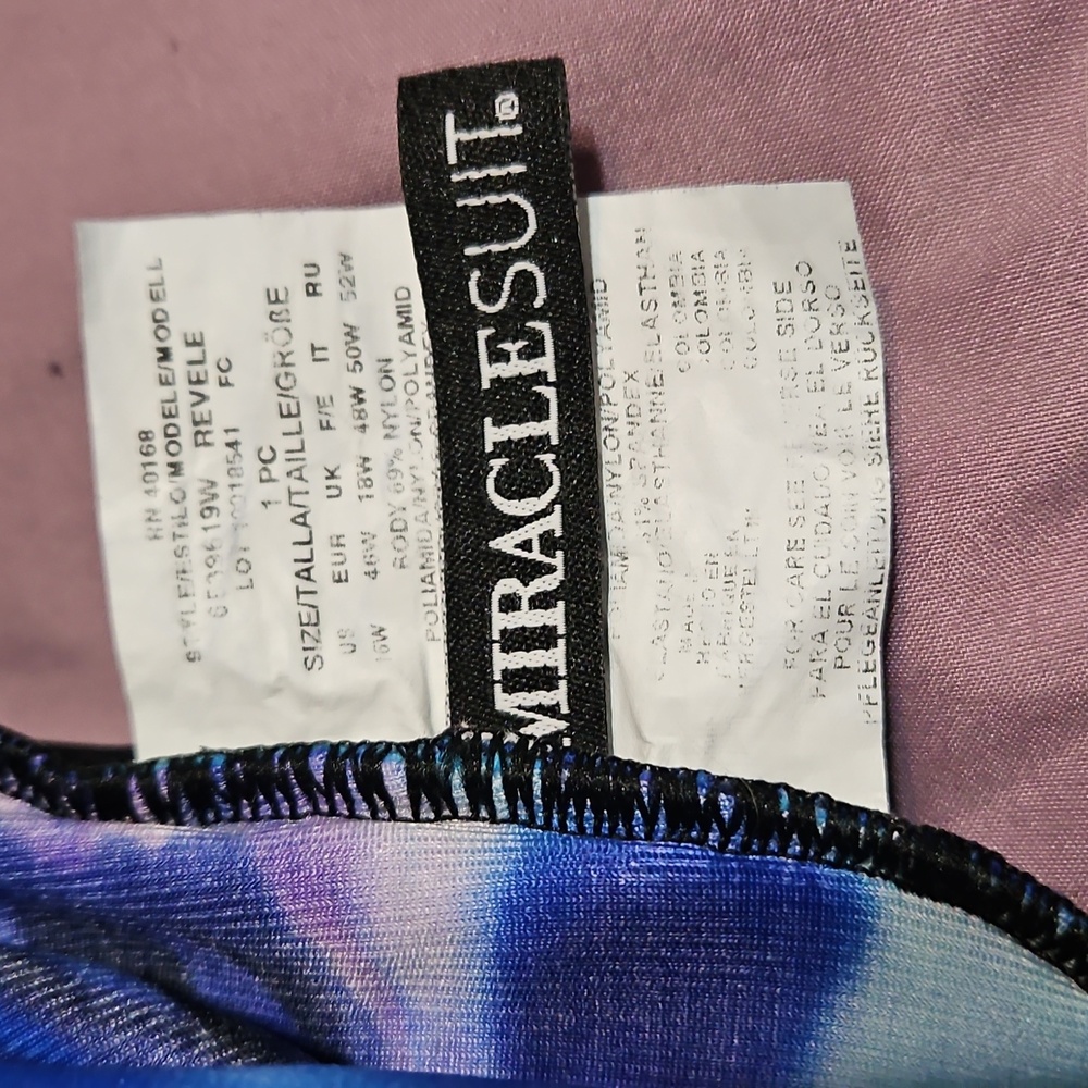 Miraclesuit swimsuit - Picture 3 of 4